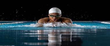 多场景适用健身器材